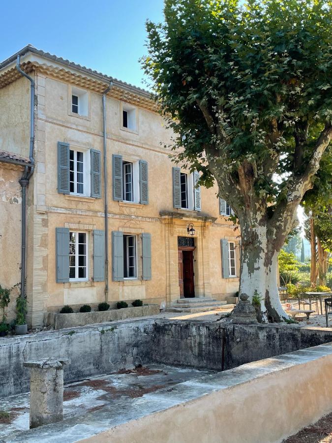 Отель La Pavoyere Mormoiron Экстерьер фото